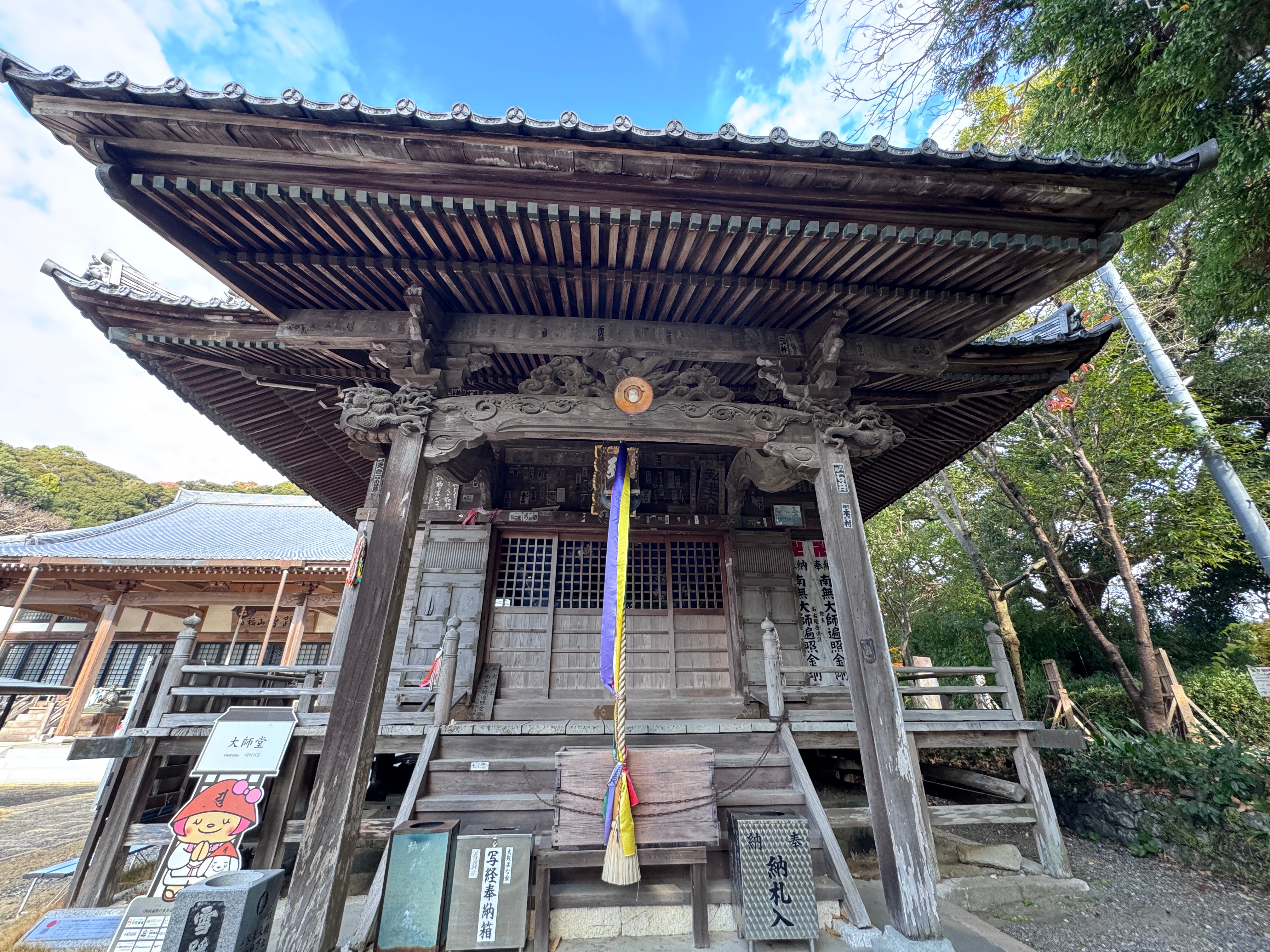 【雪蹊寺の幽霊伝説】和歌で成仏した歌詠みの霊｜四国霊場に残る静かな怪談