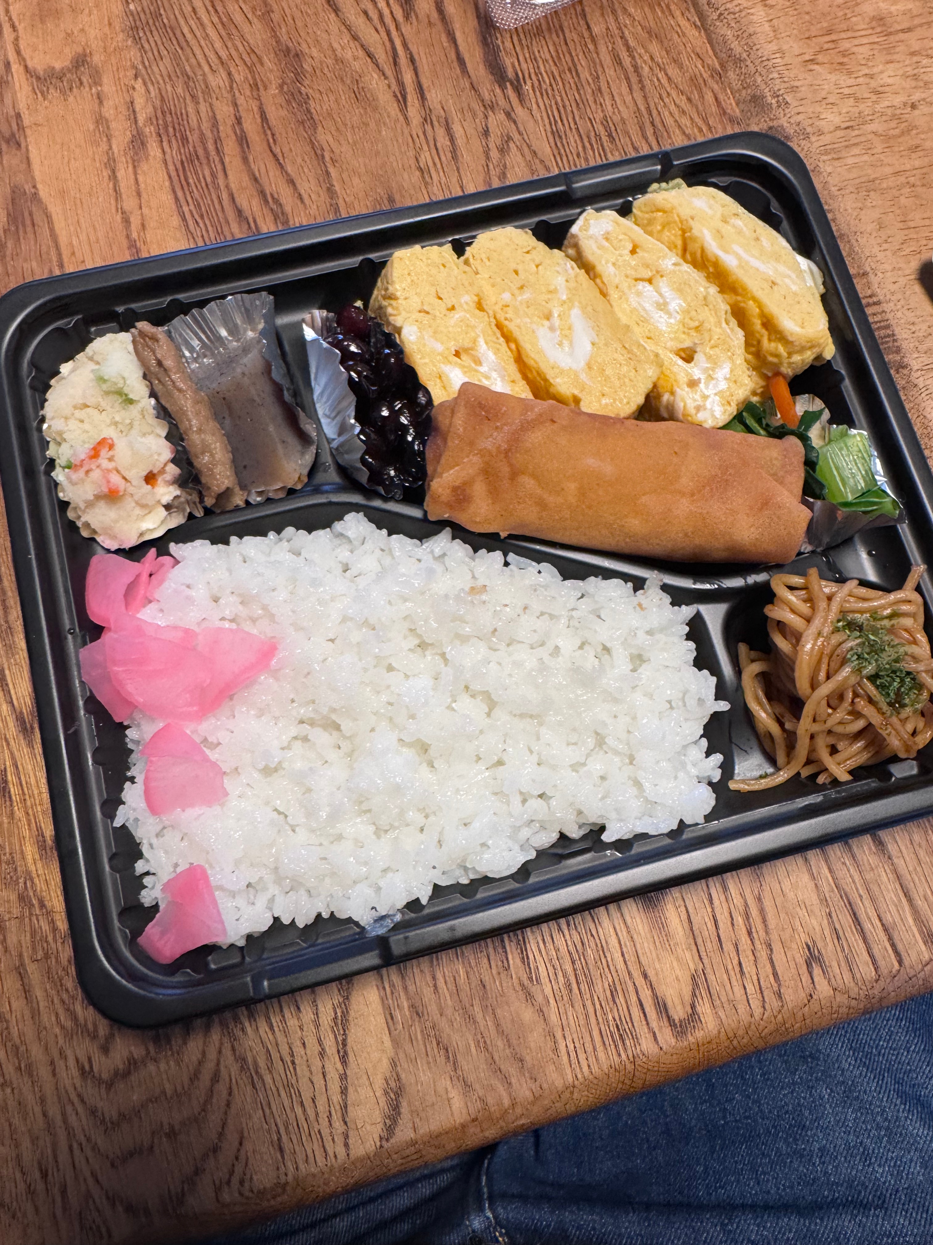 【道の駅美良布】韮生の里 美良布直販店レビュー|弁当が安い!韮生米・田舎こんにゃく・鹿肉まで揃う高知の直売所